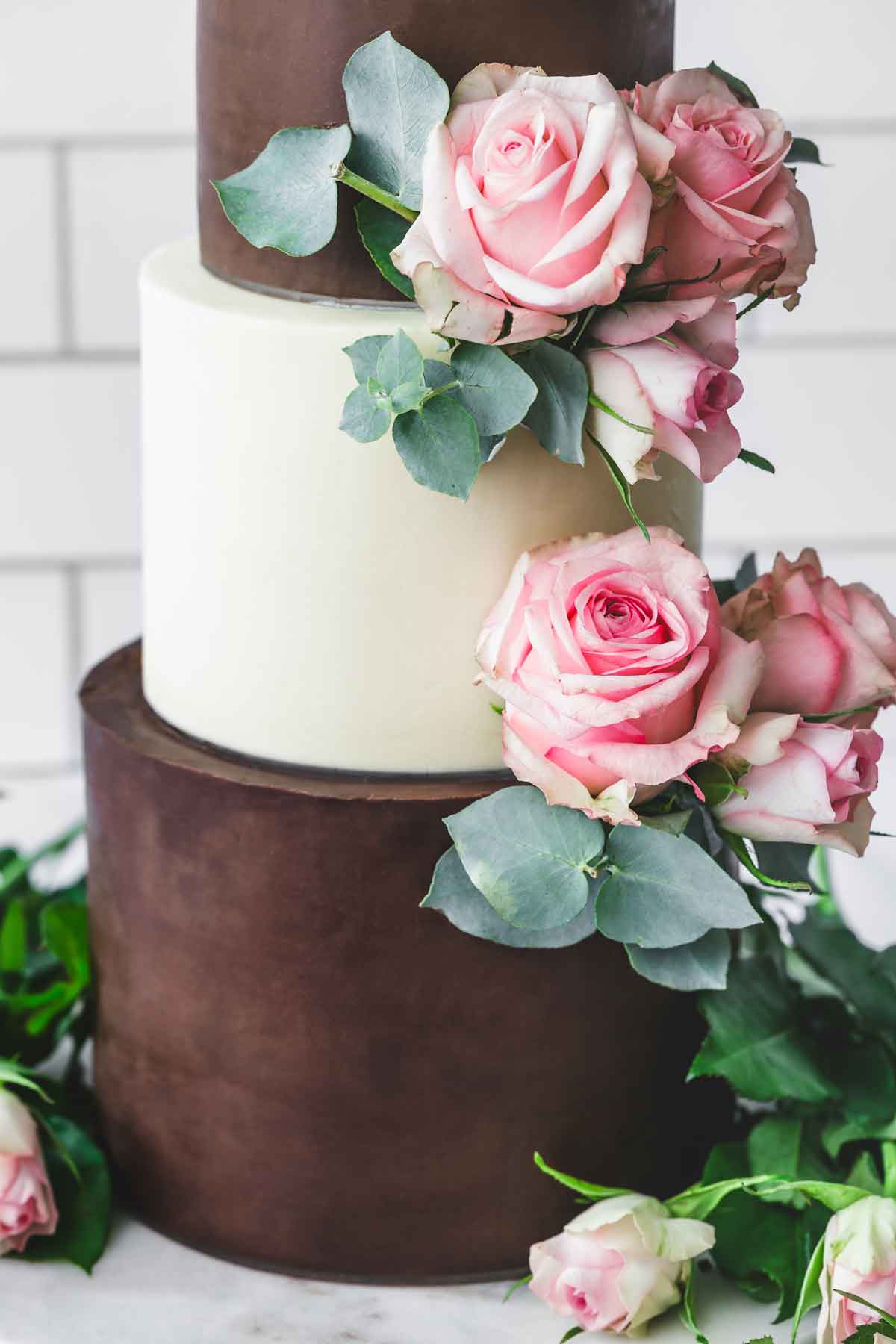 fresh flower on a wedding chocolate ganache cake