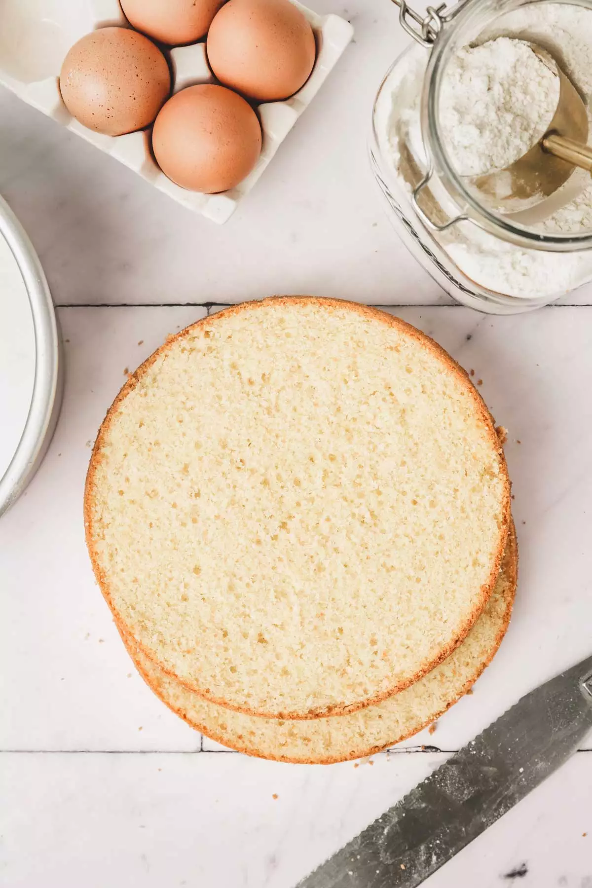 genoise sponge cake layer on a table