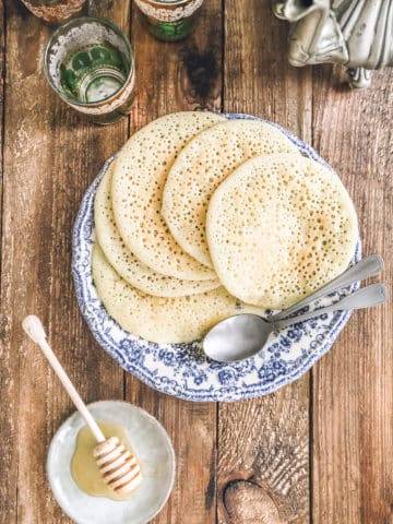 Easy moroccan baghrir semolina pancakes recipe