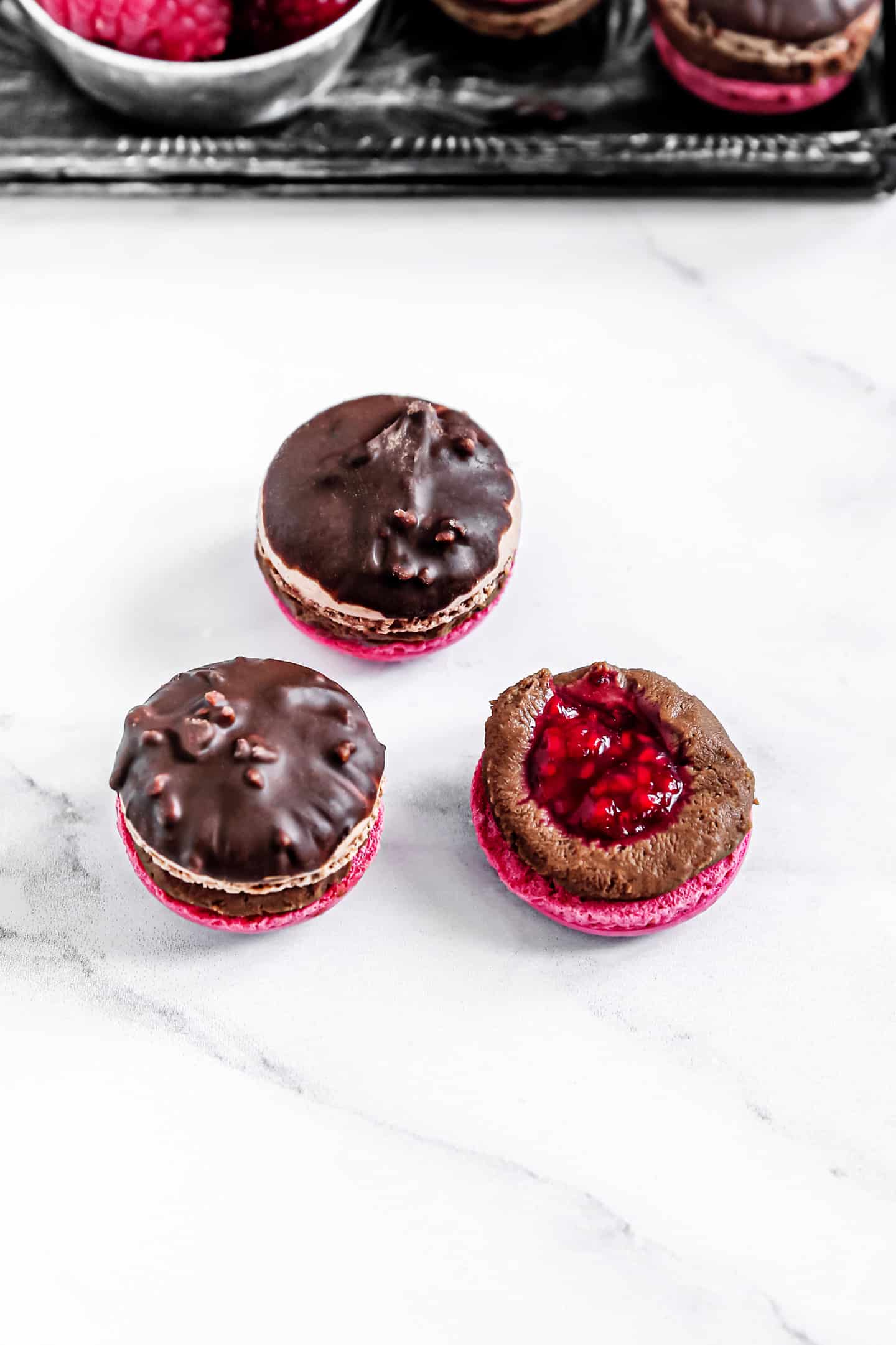 Recipe for raspberry macarons