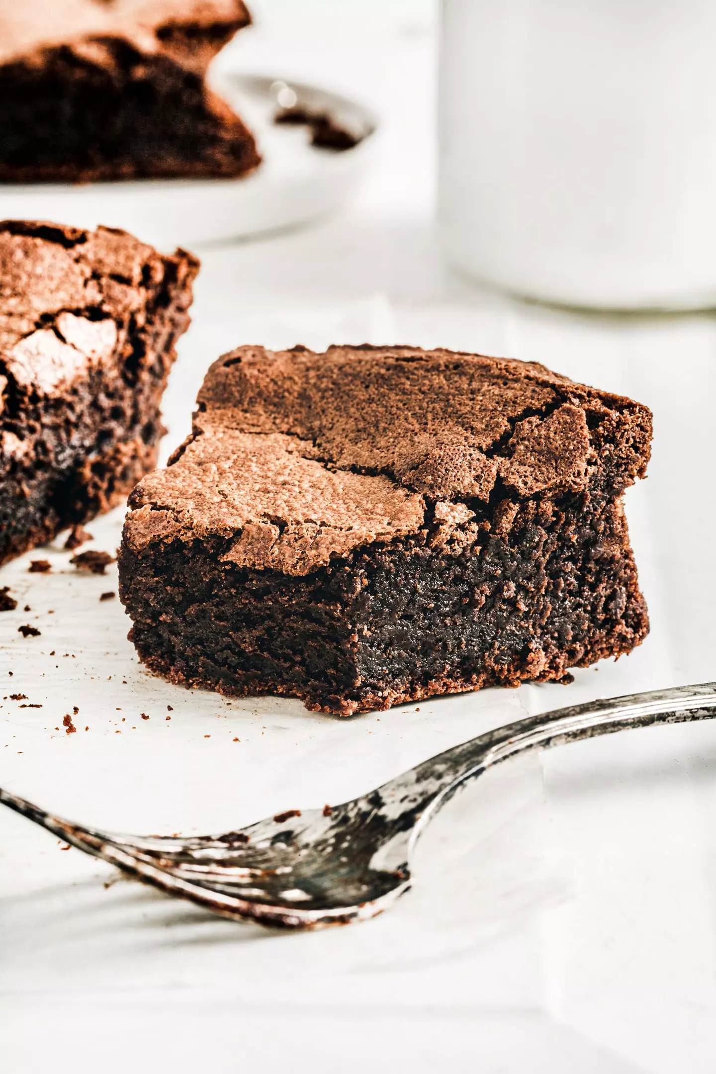 part de fondant au chocolat une fourchette