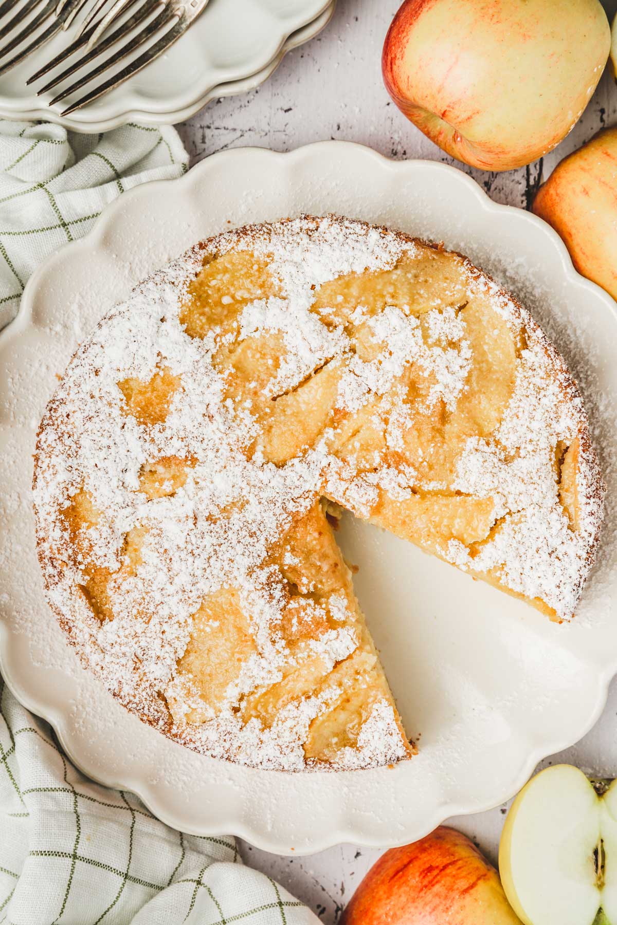 moelleux aux pommes coupés 