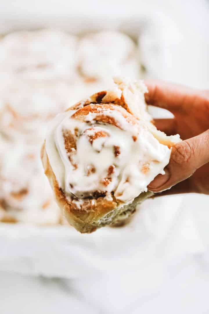 Cream Cheese Frosting for Cinnamon Rolls (Thick Smooth)