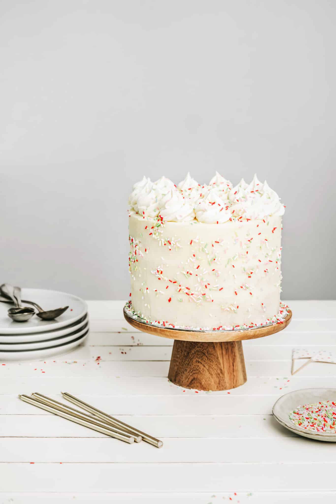 Gâteau d'anniversaire facile à la vanille