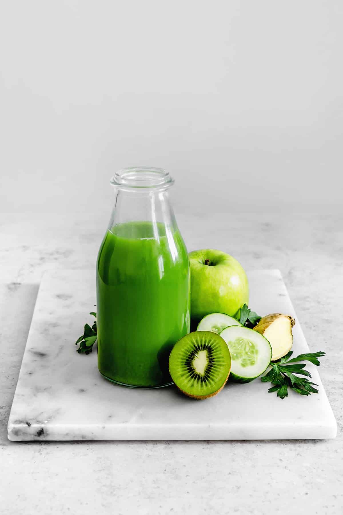 Green detox juice cleanse