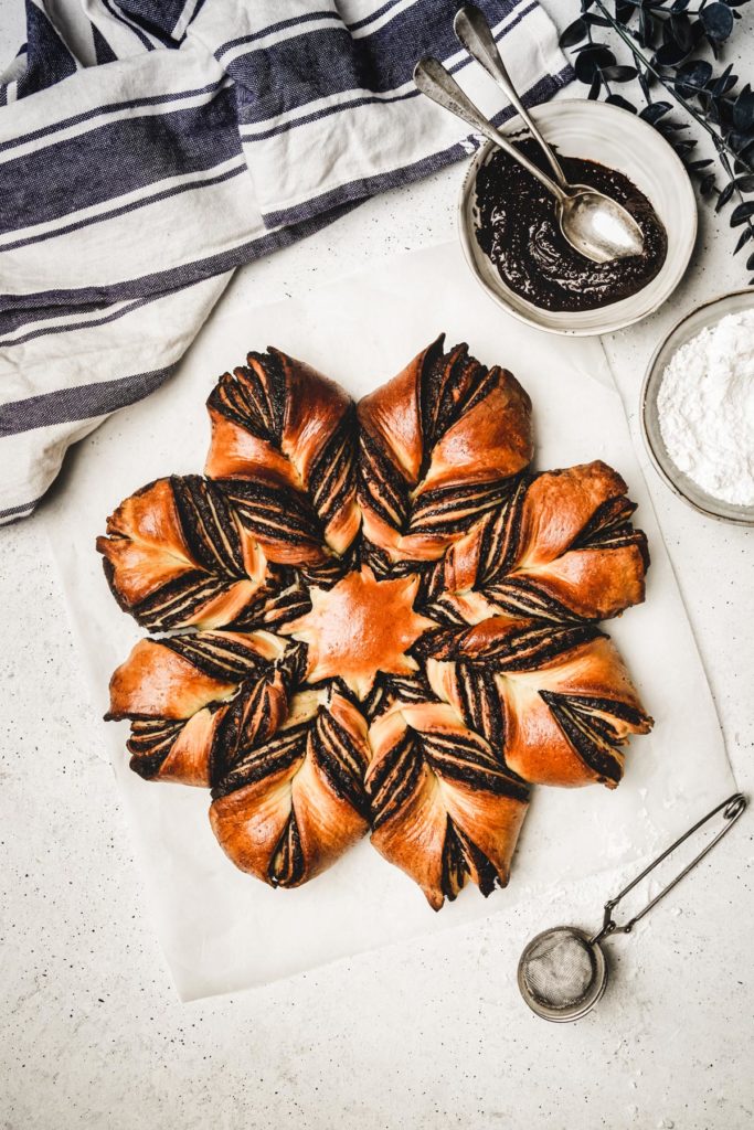 Star bread recipe with chocolate filling