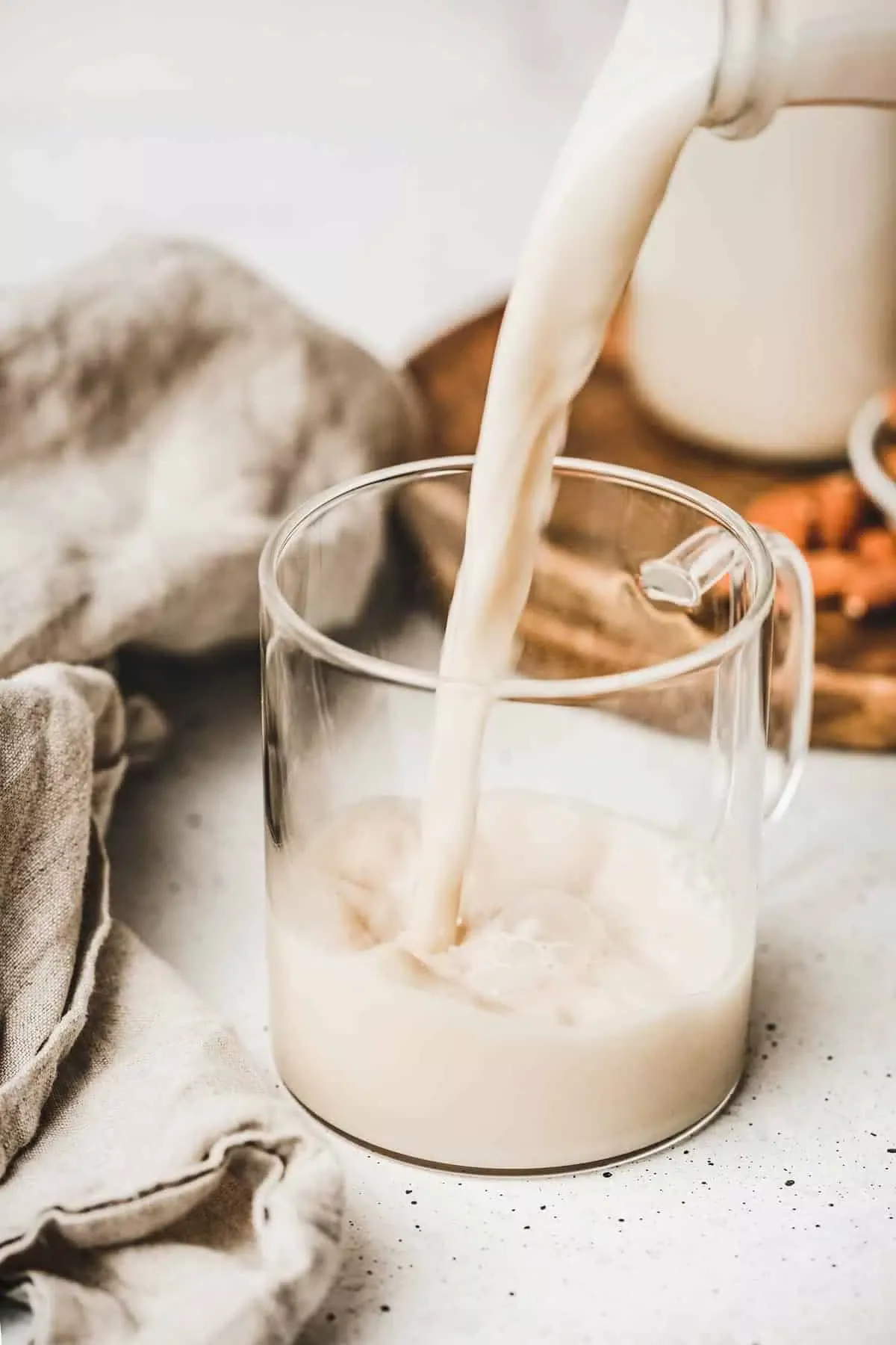 How to make almond milk at home