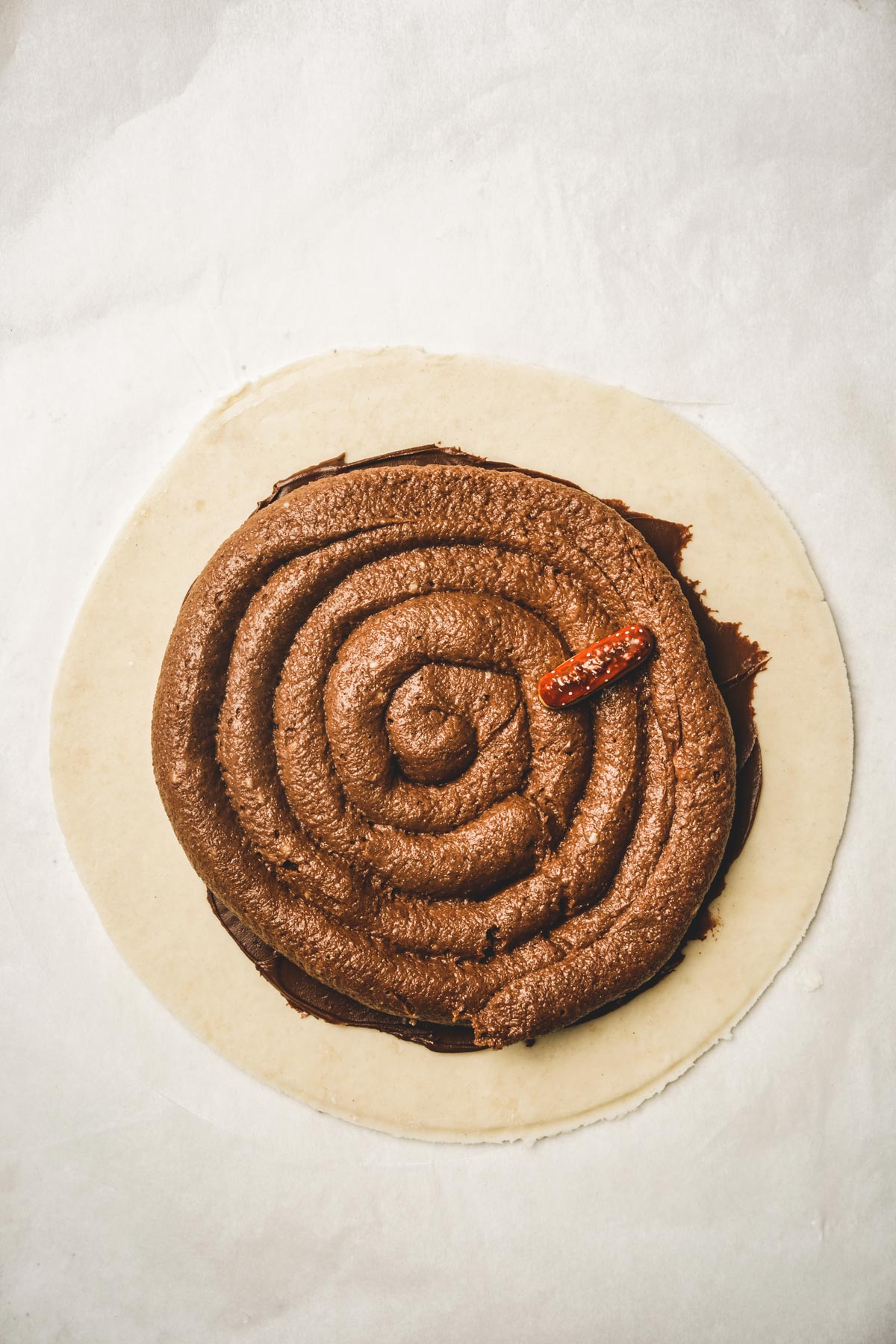 montage de la galette des rois avec crème d'amande au chocolat