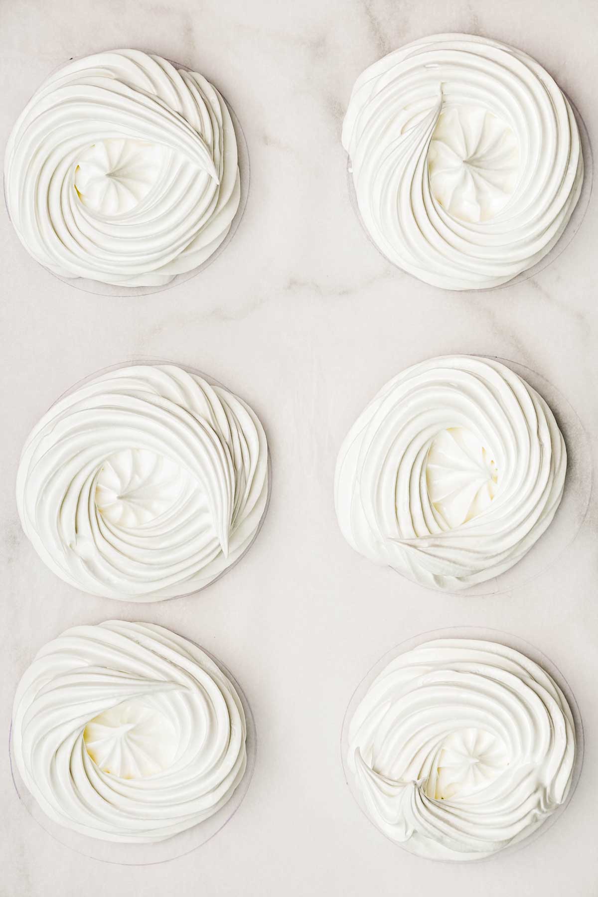 petites meringues avant cuisson