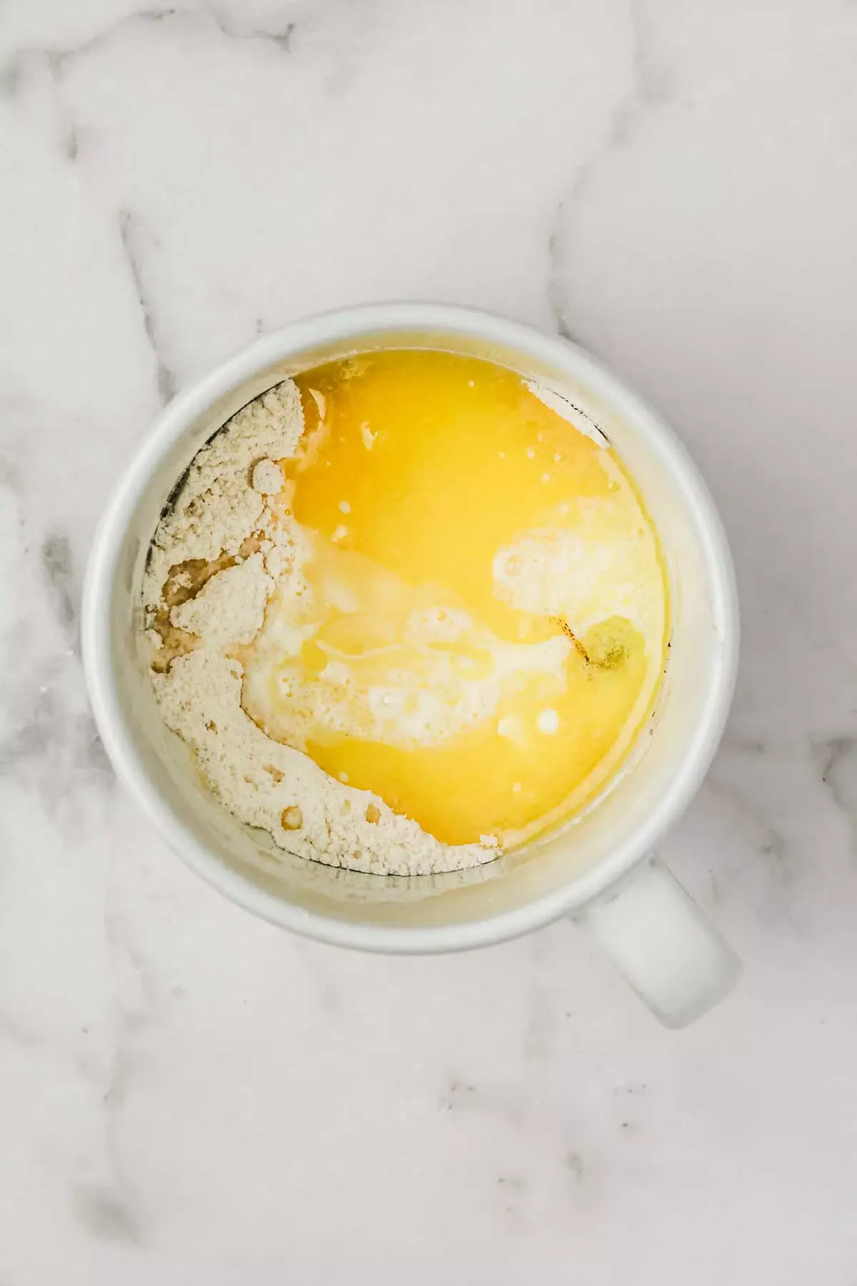 Mug cake with wet ingredient