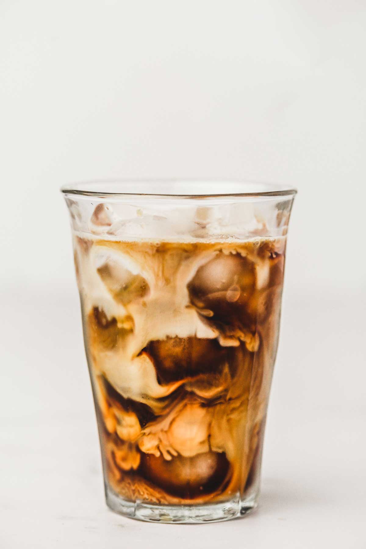 Verre avec de l'iced coffee