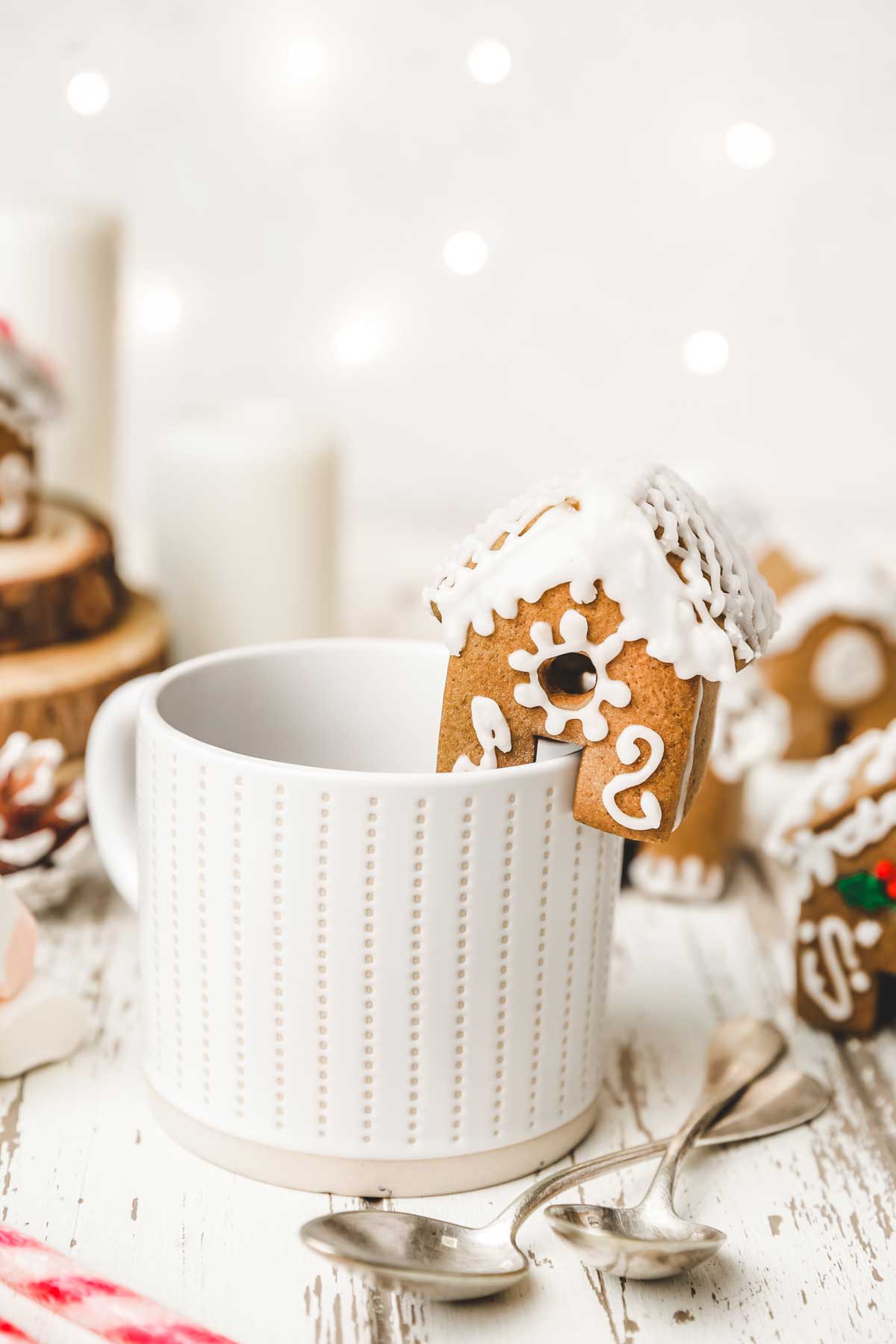 Mini Gingerbread House - Easy Recipe - Free Template