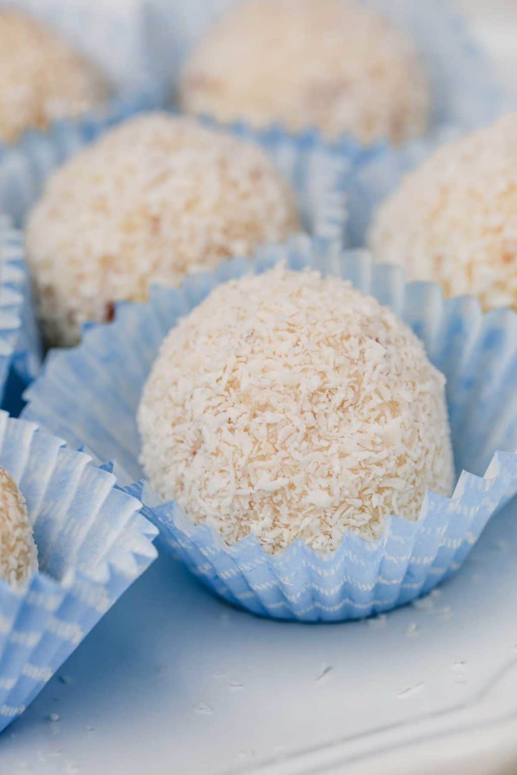 Easy White Chocolate Coconut Truffles - 3 ingredients