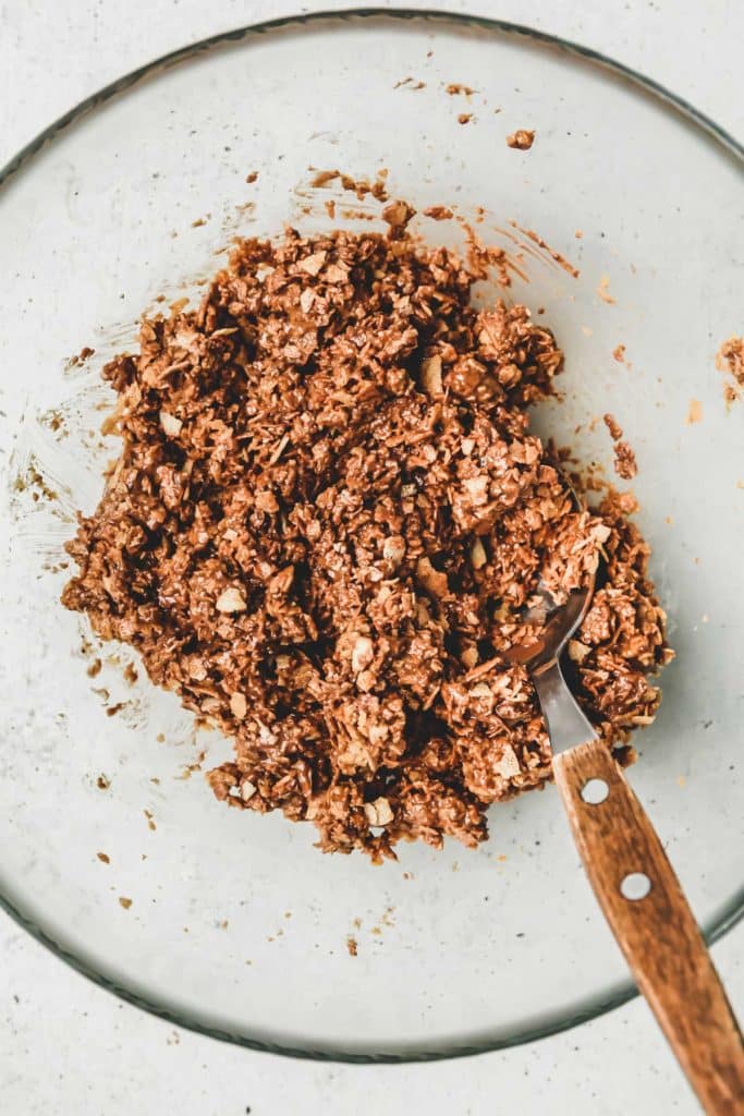 bowl with chocolate feuilletine crunch