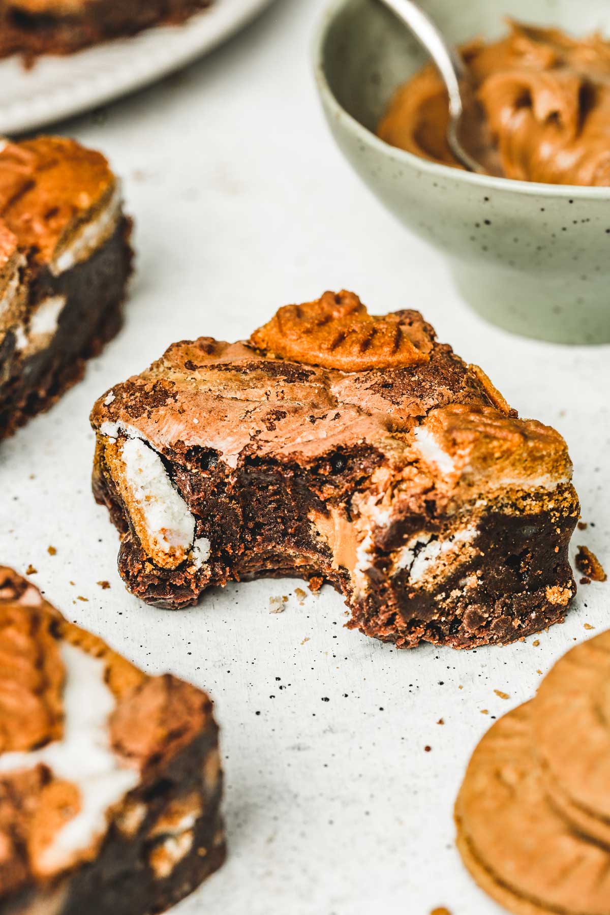 fudgy biscoff brownies with cookie butter swirl (speculoos)
