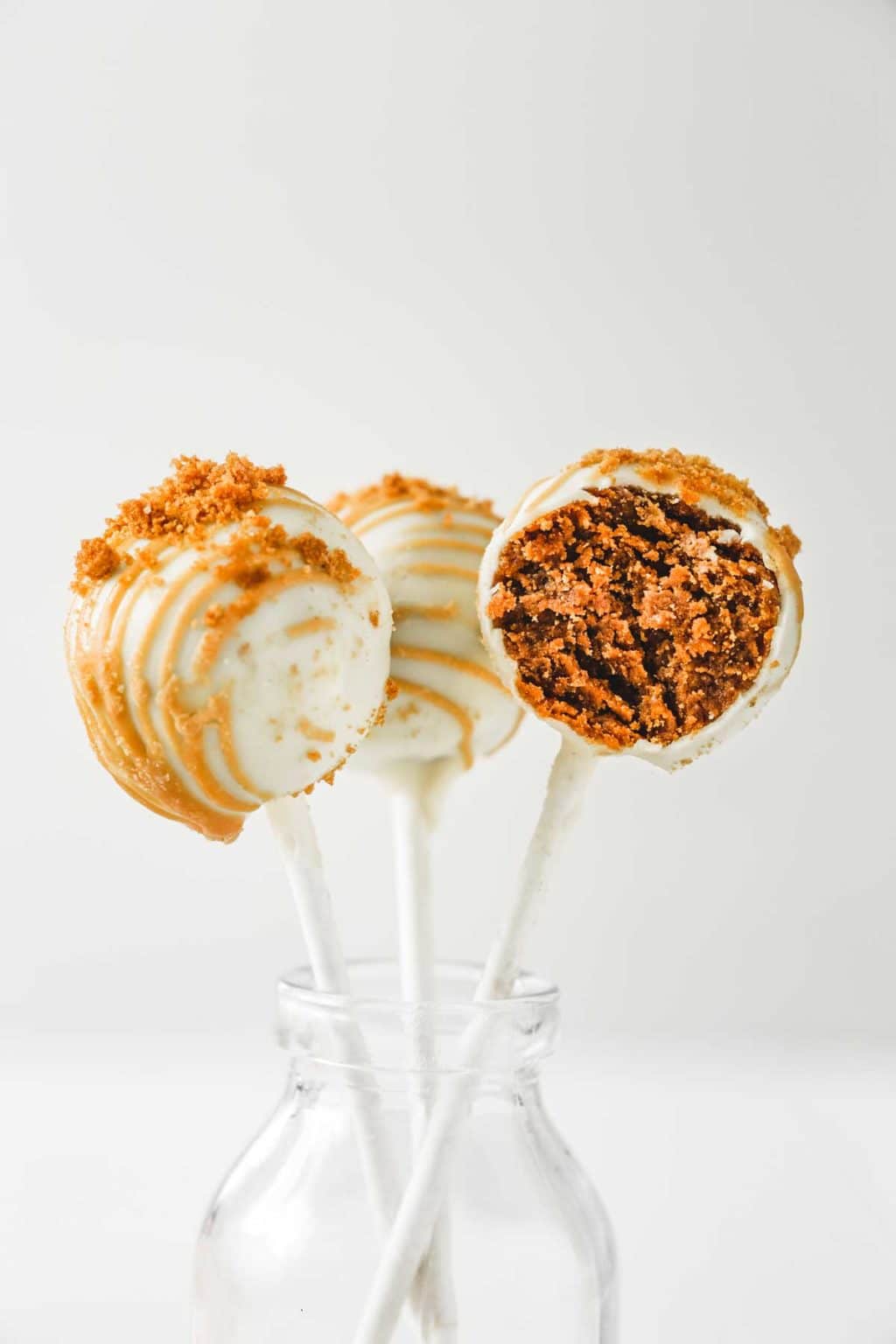 Easy Biscoff Cake Pops – 3 Ingredients, No Bake Recipe