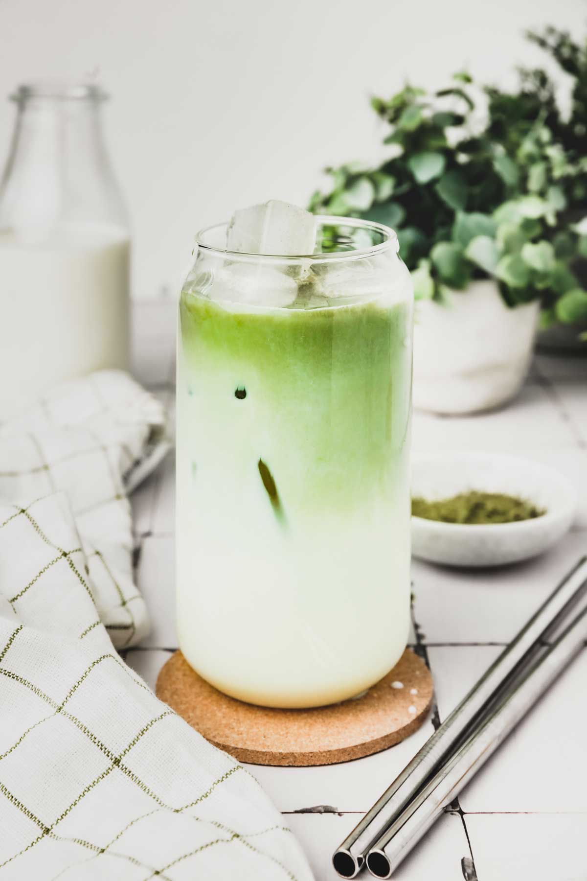 one mason jar glass with matcha latte