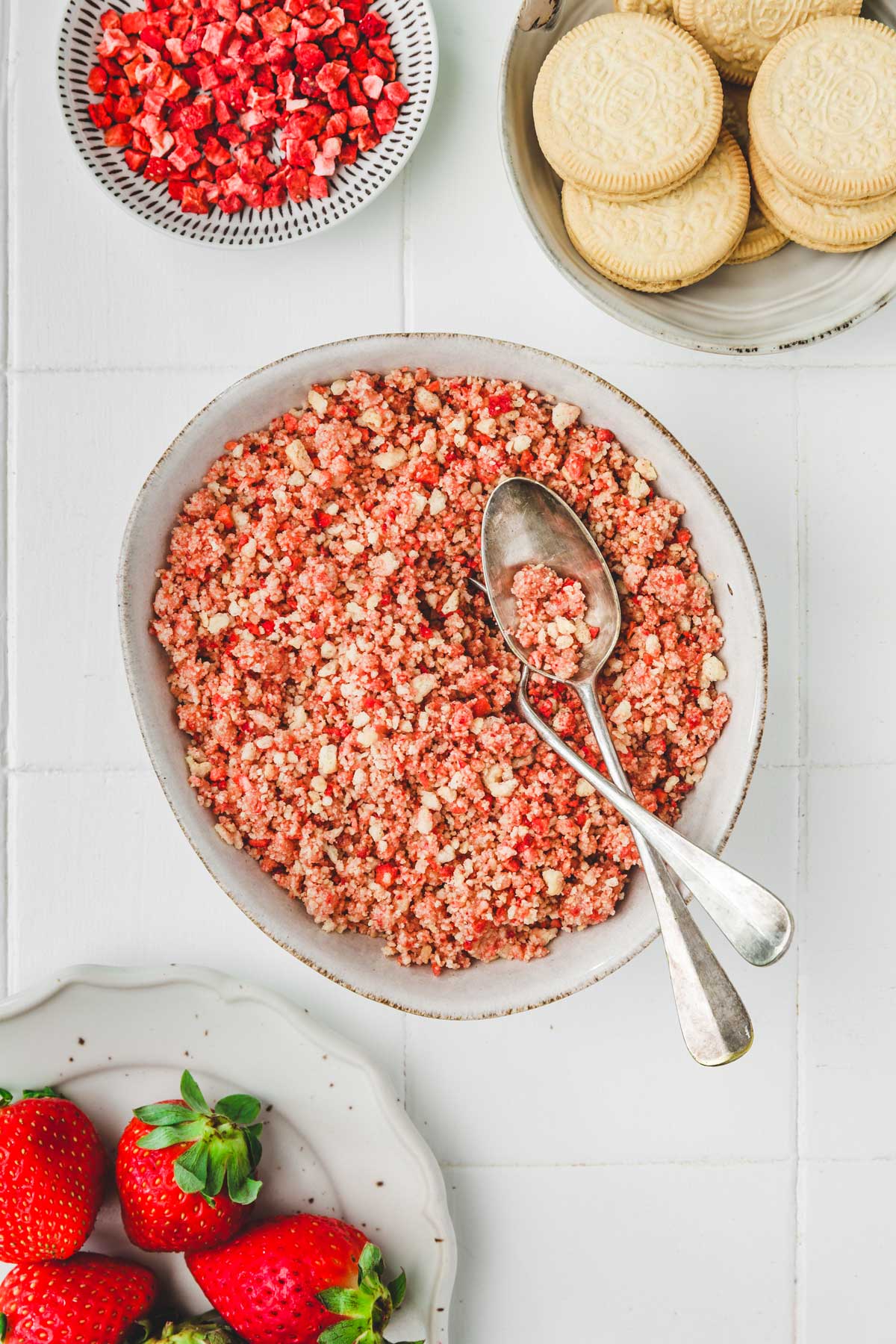 bowl with a strawberry crumble