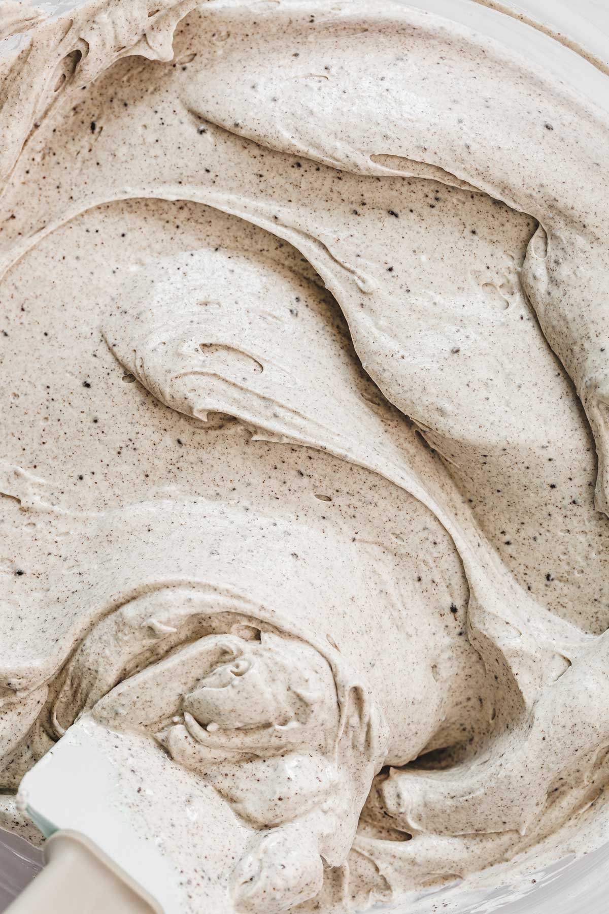 oreo frosting made with mascarpone and crushed oreo cookies