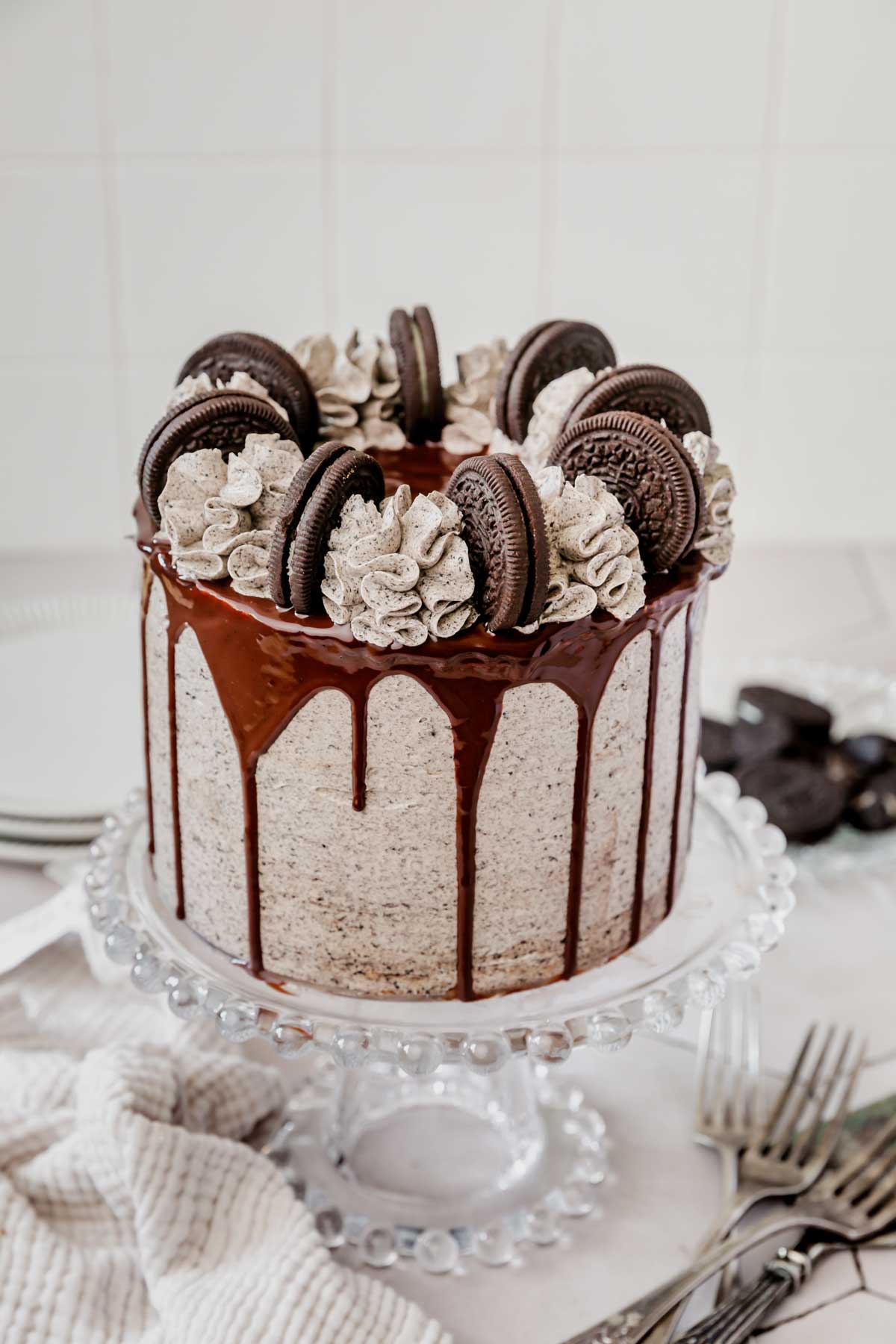 oreo cake on a plate