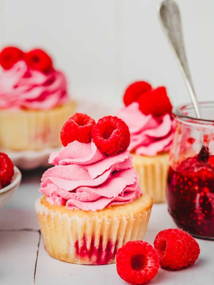 Chocolate Raspberry Cupcakes with Raspberry Filling & Ganache
