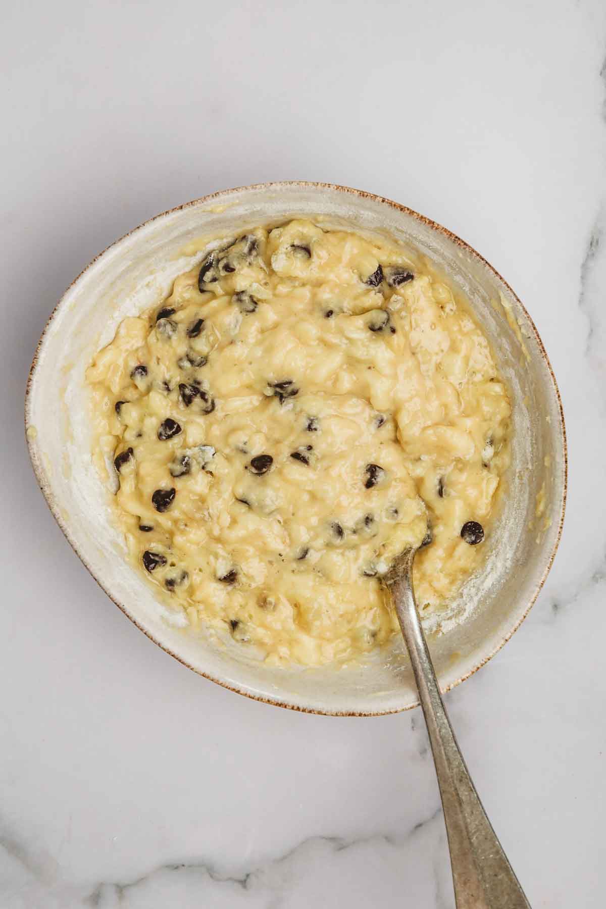 bol avec de la préparation à mug cake 
