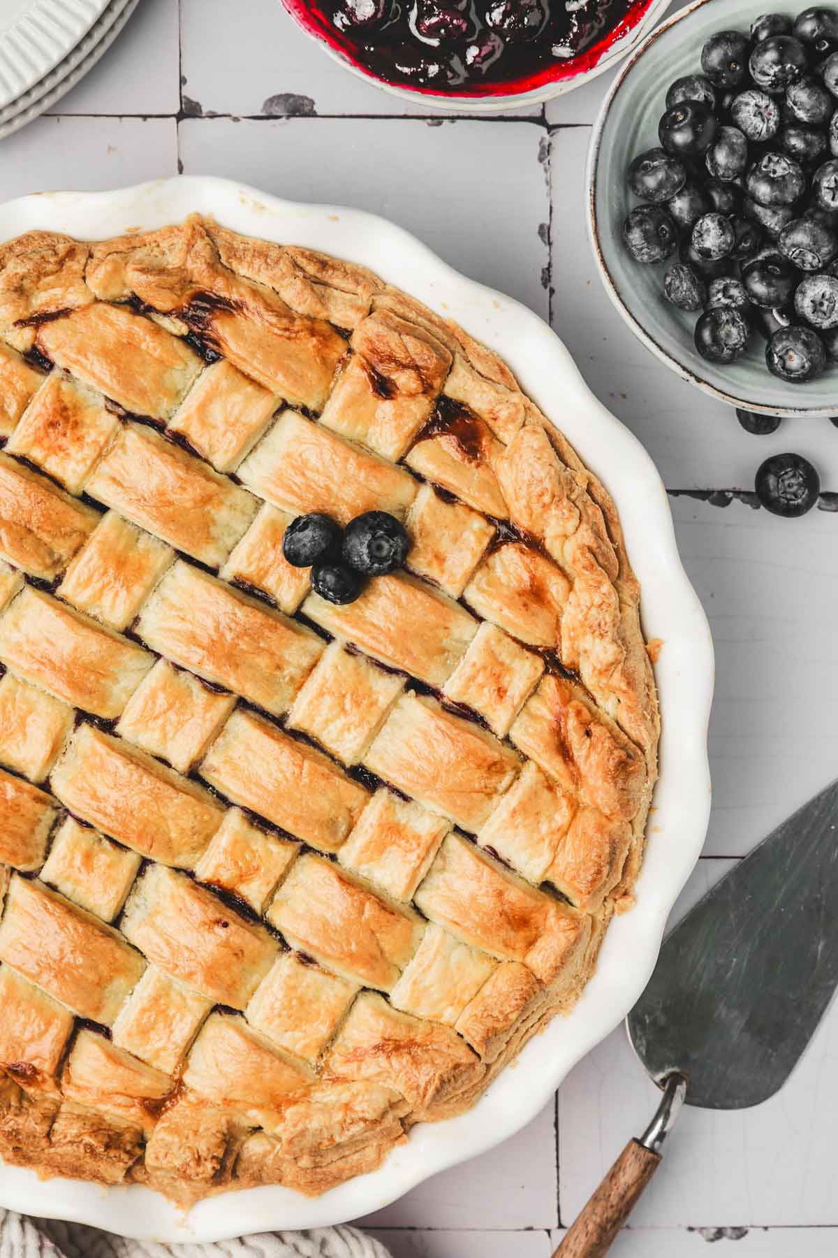 baked lattice blueberry pie 