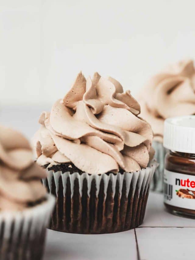 Easy 5 Minute Whipped Cream Cheese Frosting Recipe Easy 5 Minute Whipped Cream Cheese Frosting Recipe