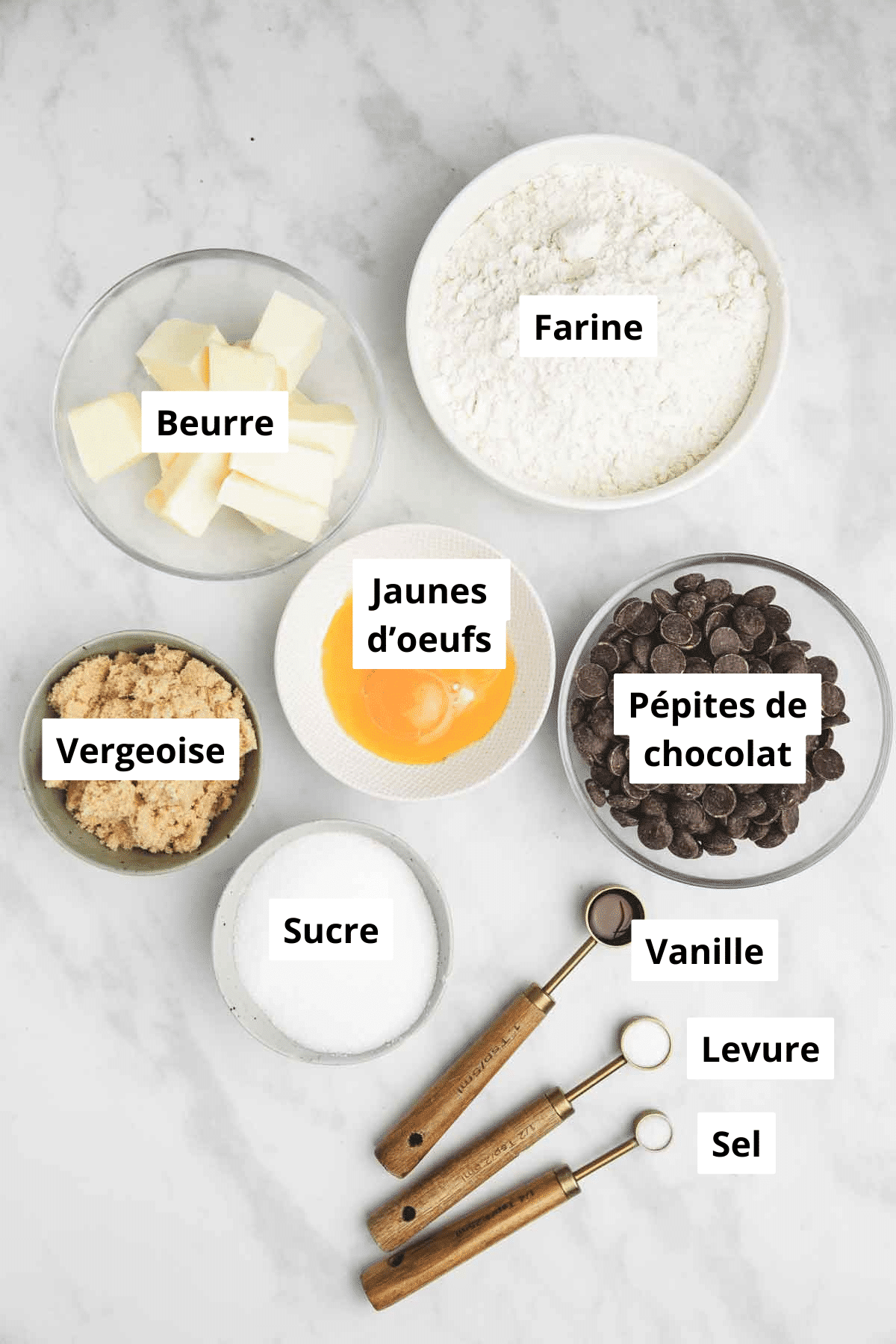 bols avec des ingrédients