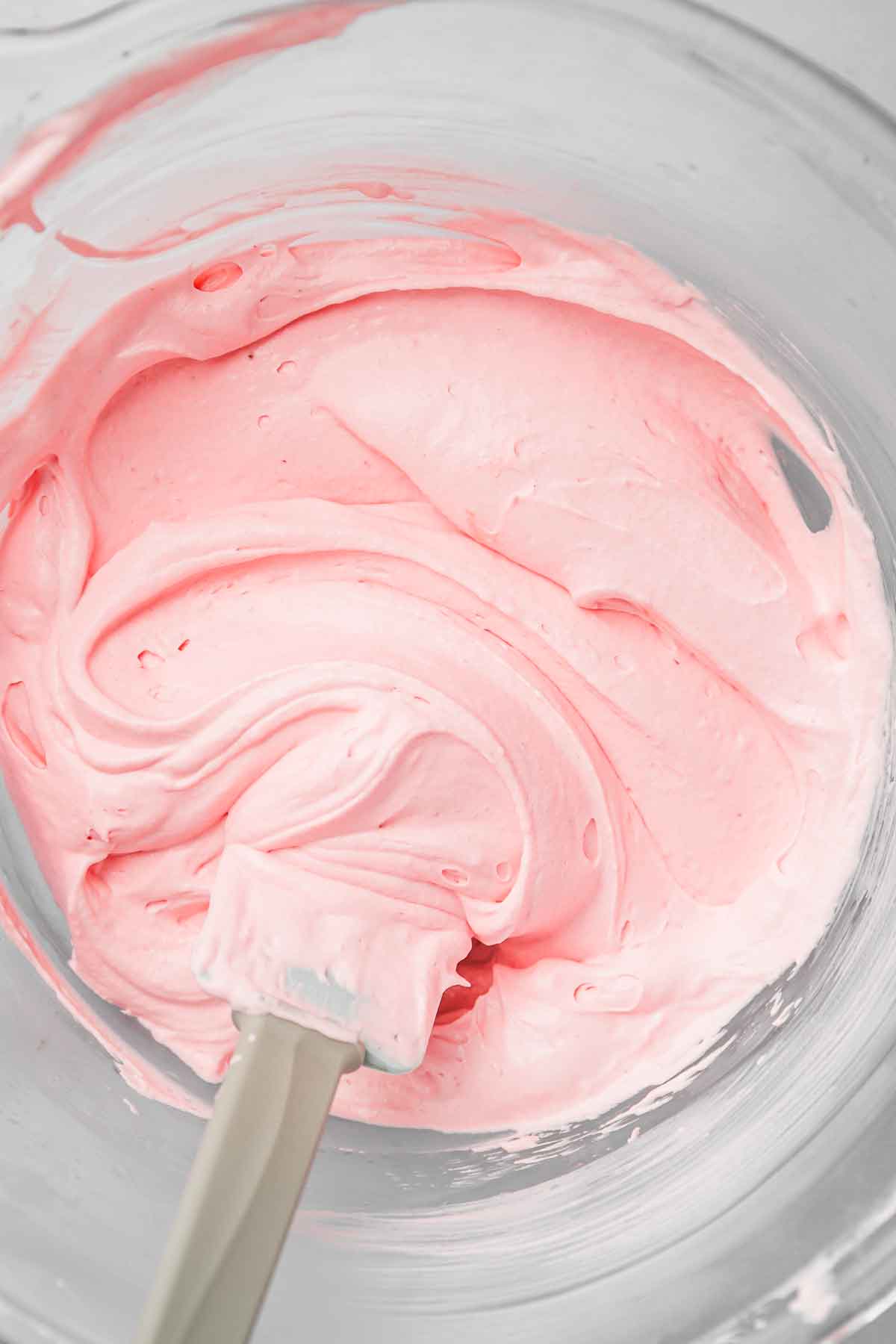 saladier avec glaçage cream cheese rose