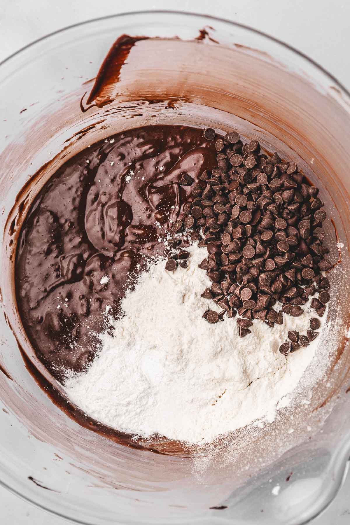 brownie batter with flour and chocolate for oreo cookies

