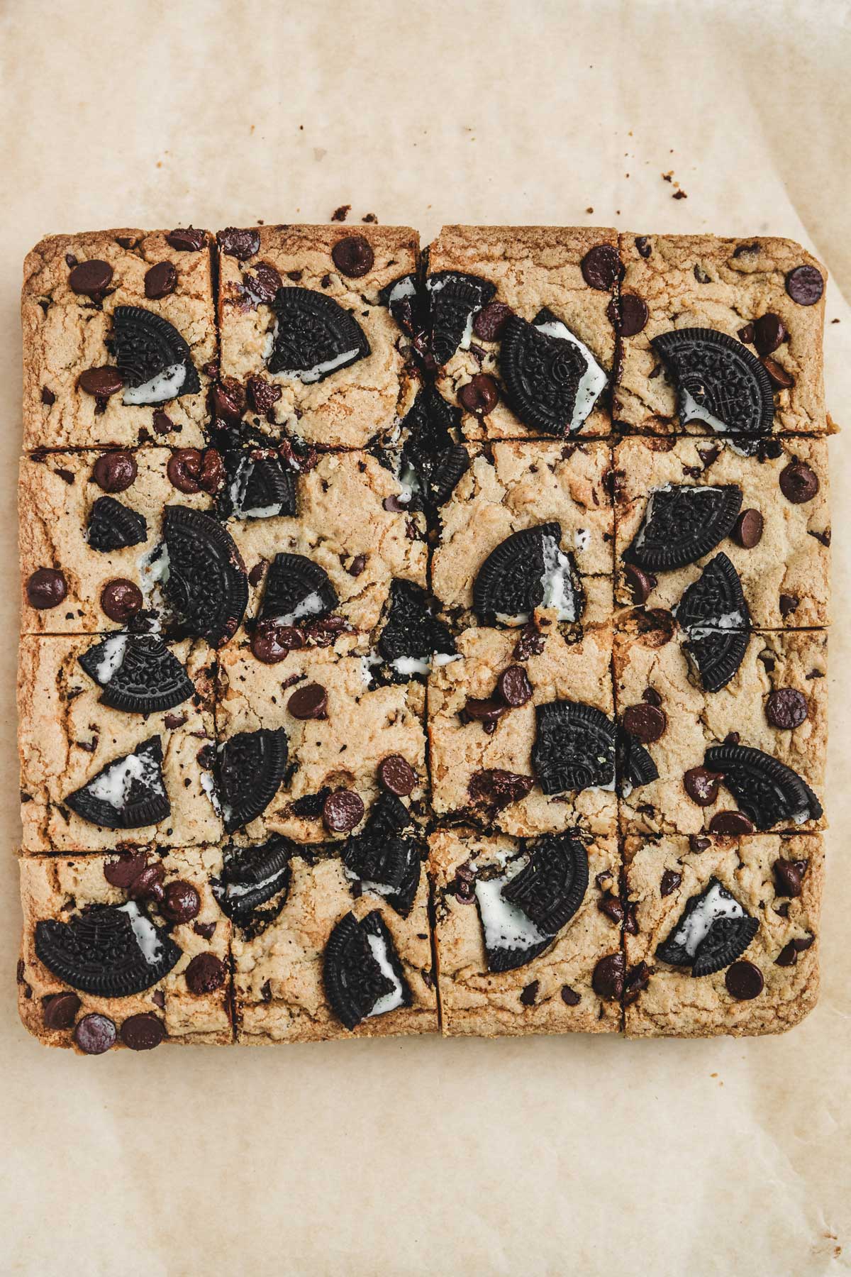 Brookie oreo cuit et coupé