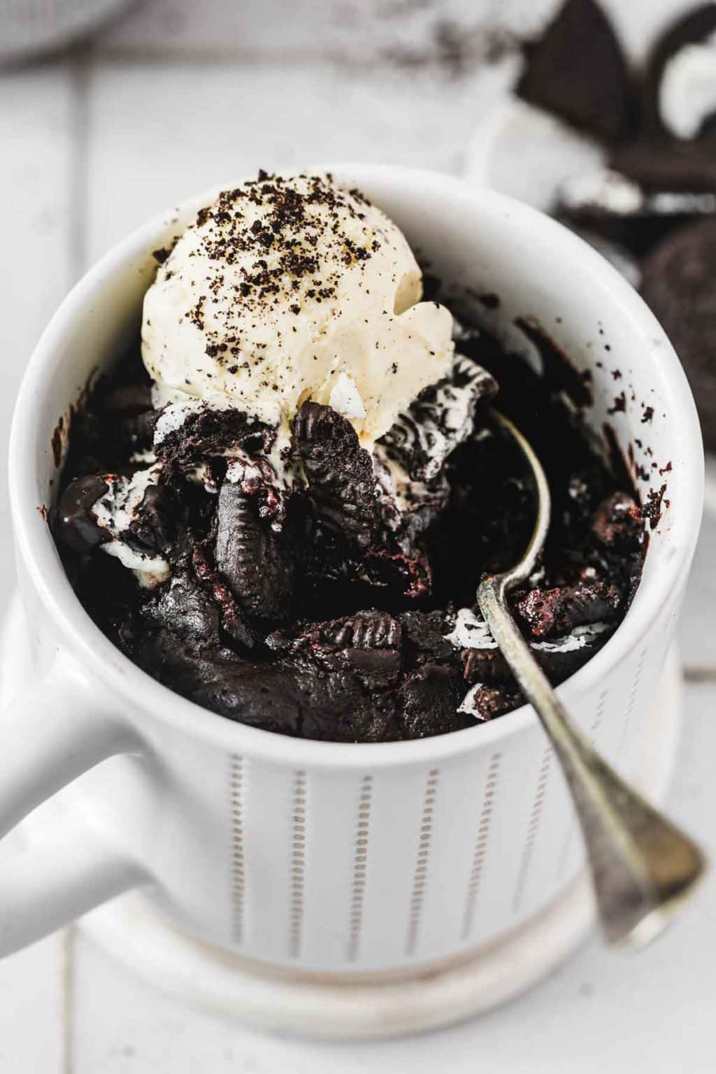 Easy 3-Minute Oreo Mug Cake - Quick Microwave Dessert