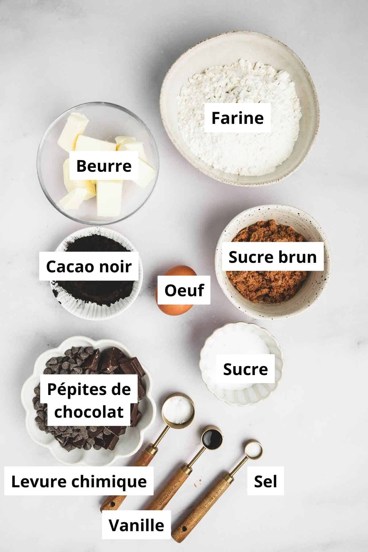 bols avec des ingrédients