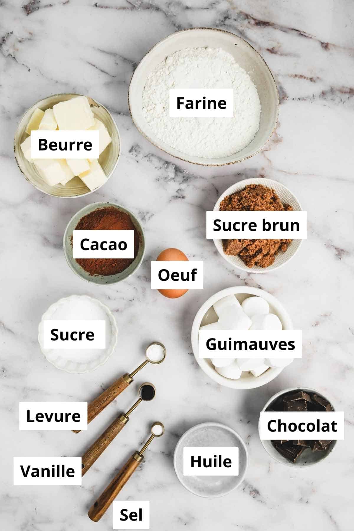bols avec des ingrédients