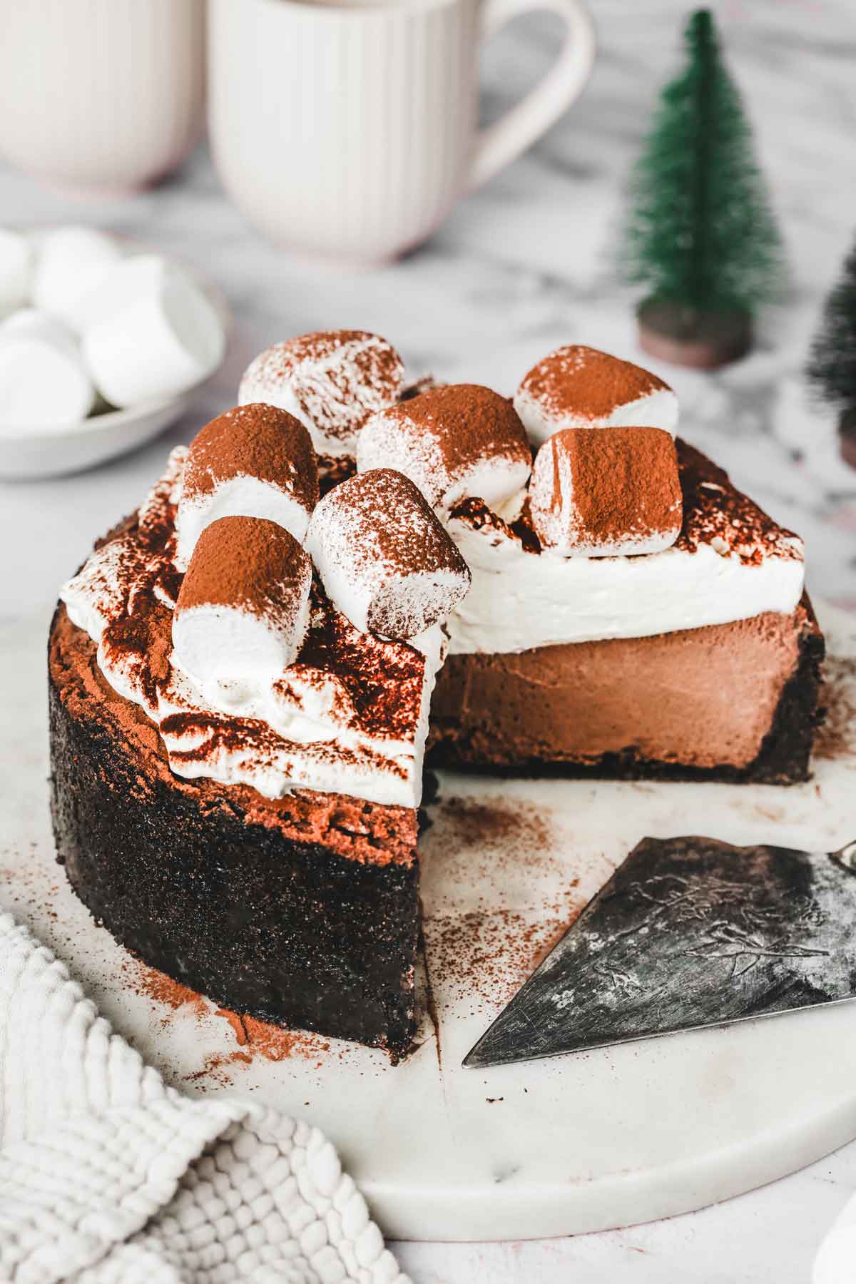 cheesecake chocolat sur une table