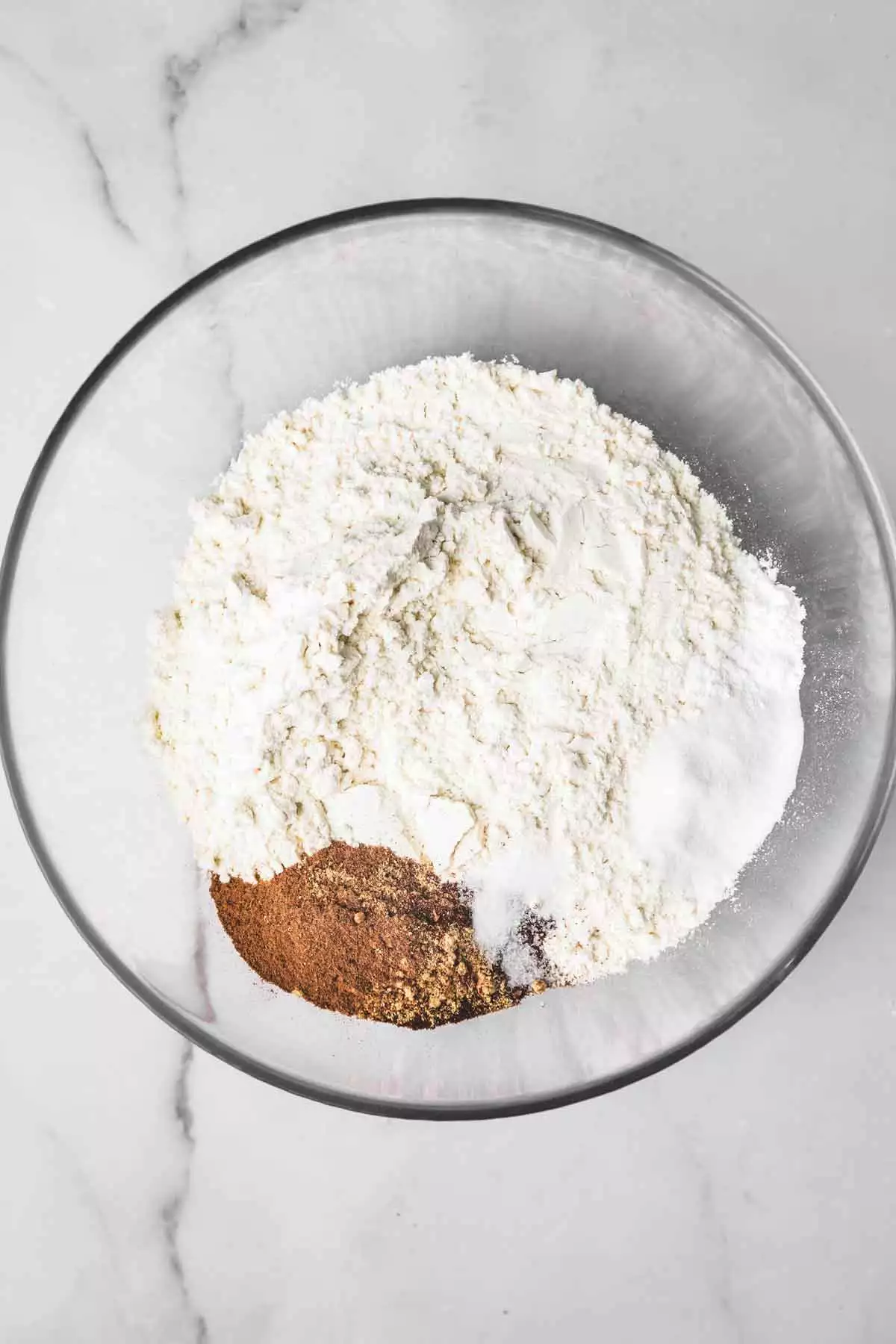 saladier avec mélange secs