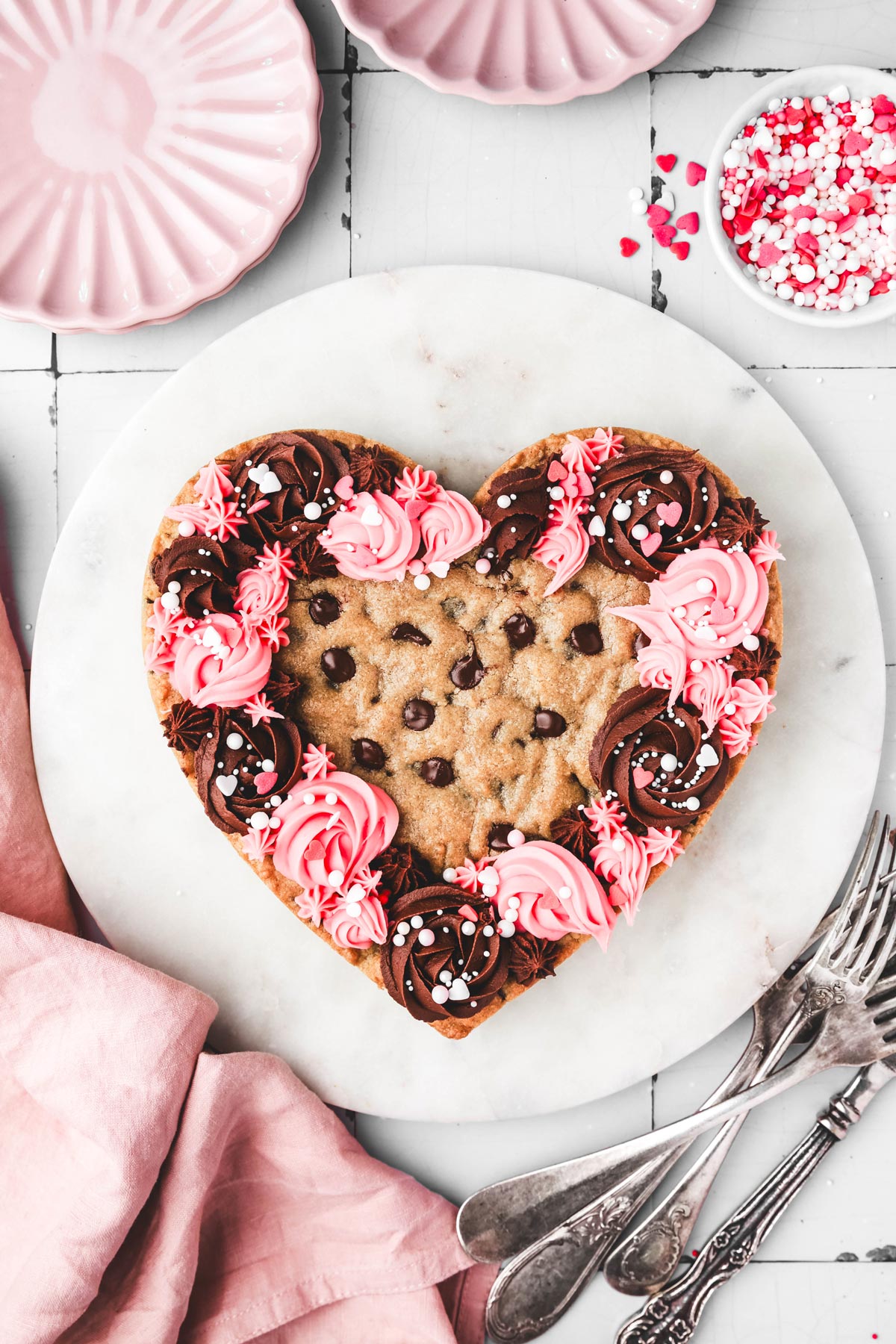 gateau cookie en coeur avec ganache