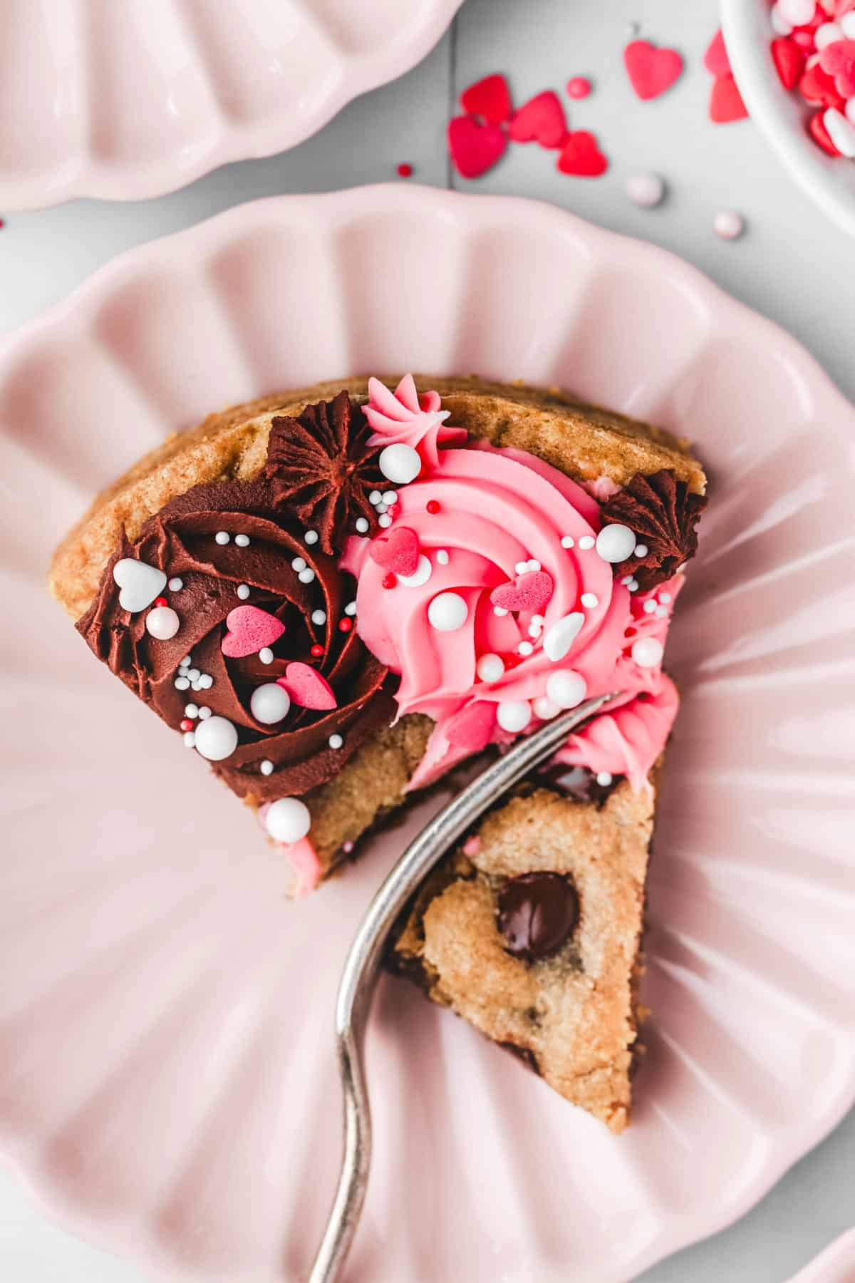 sliced heart cookie cake 