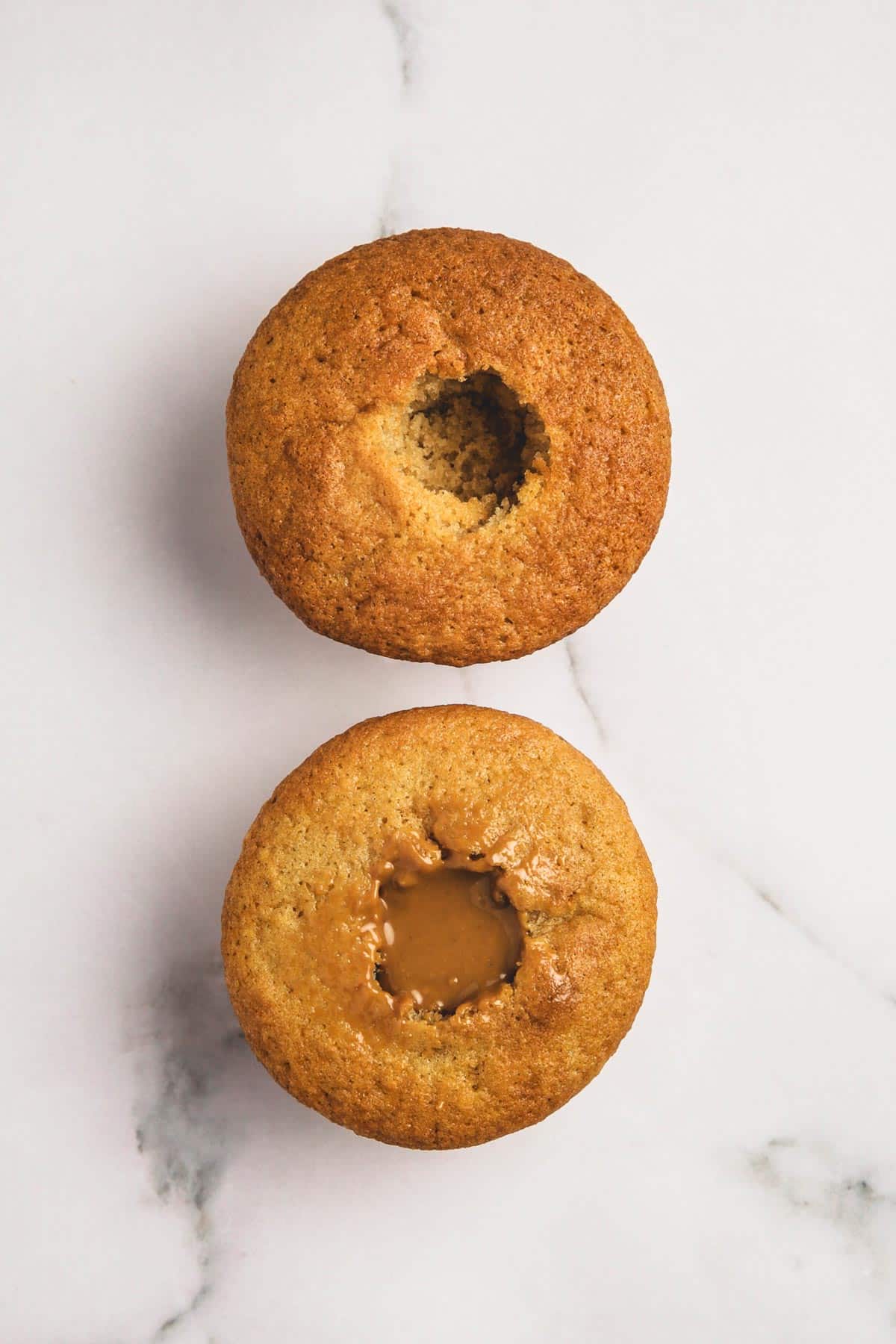 filled biscoff cupcakes (cookie butter center)