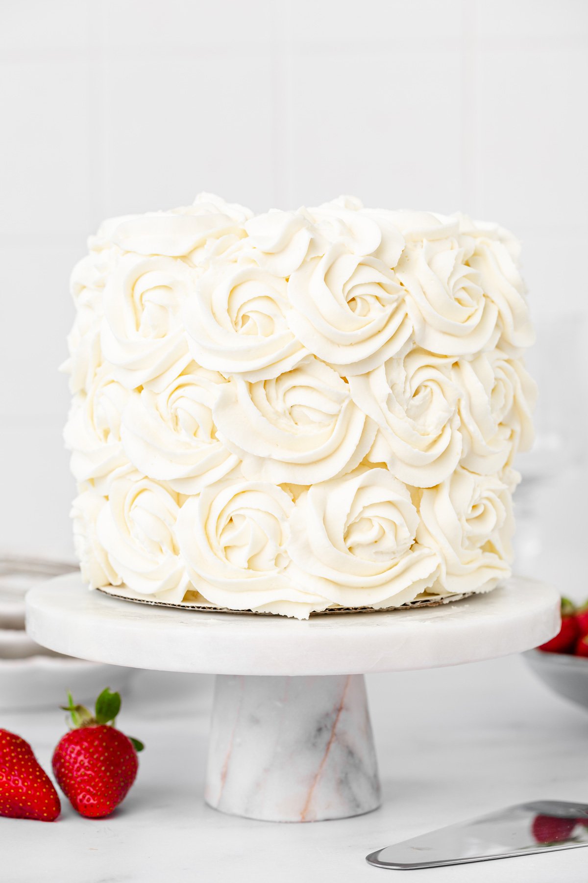 finished swirled rose cake