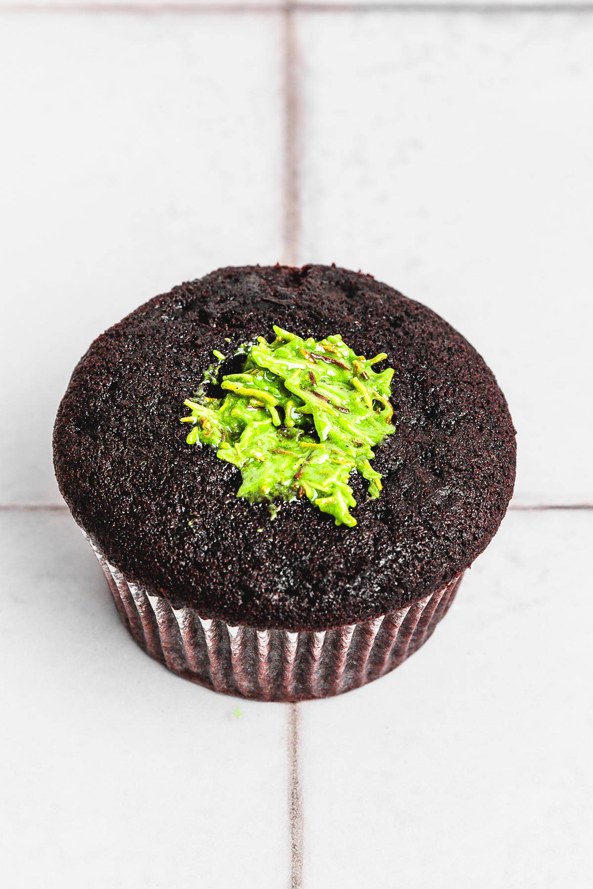 Finished Dubai chocolate cupcakes on a table ready to serve