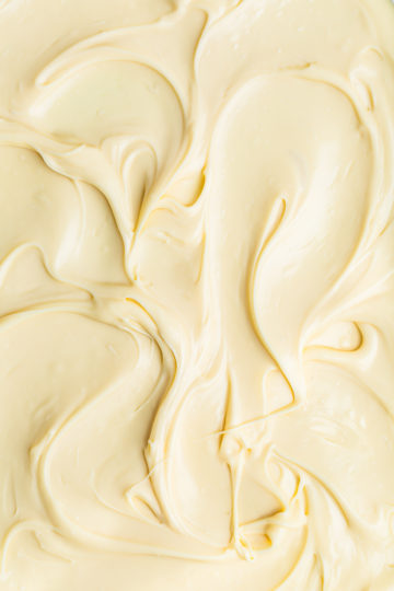 White Chocolate Ganache Easy 2 Ingredient Recipe for Cakes